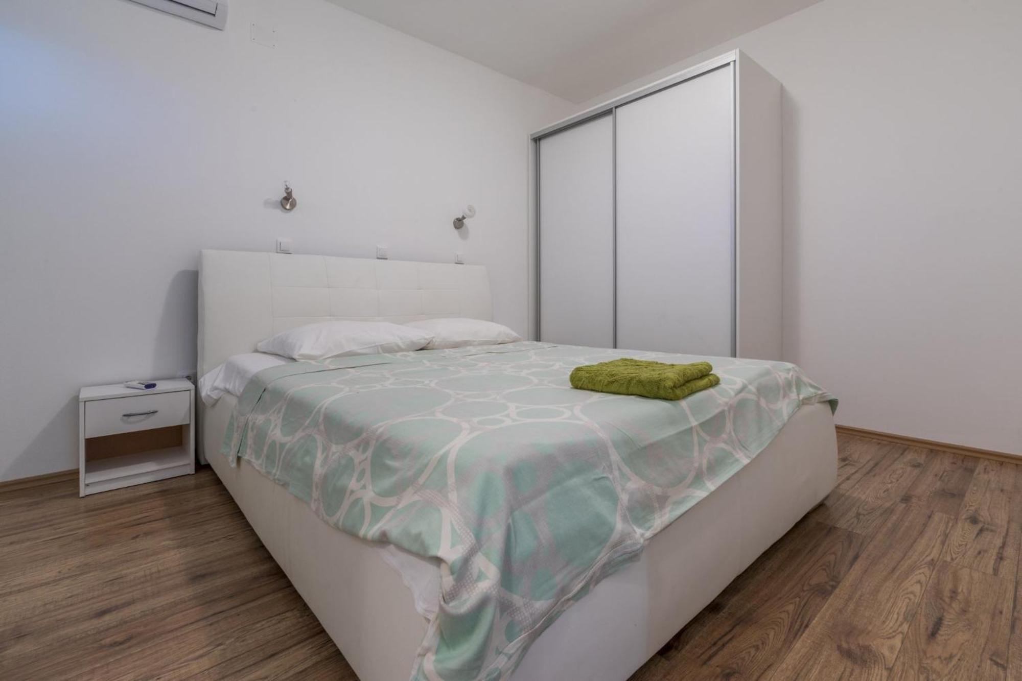 Melanie Apartment Криквеница Екстериор снимка