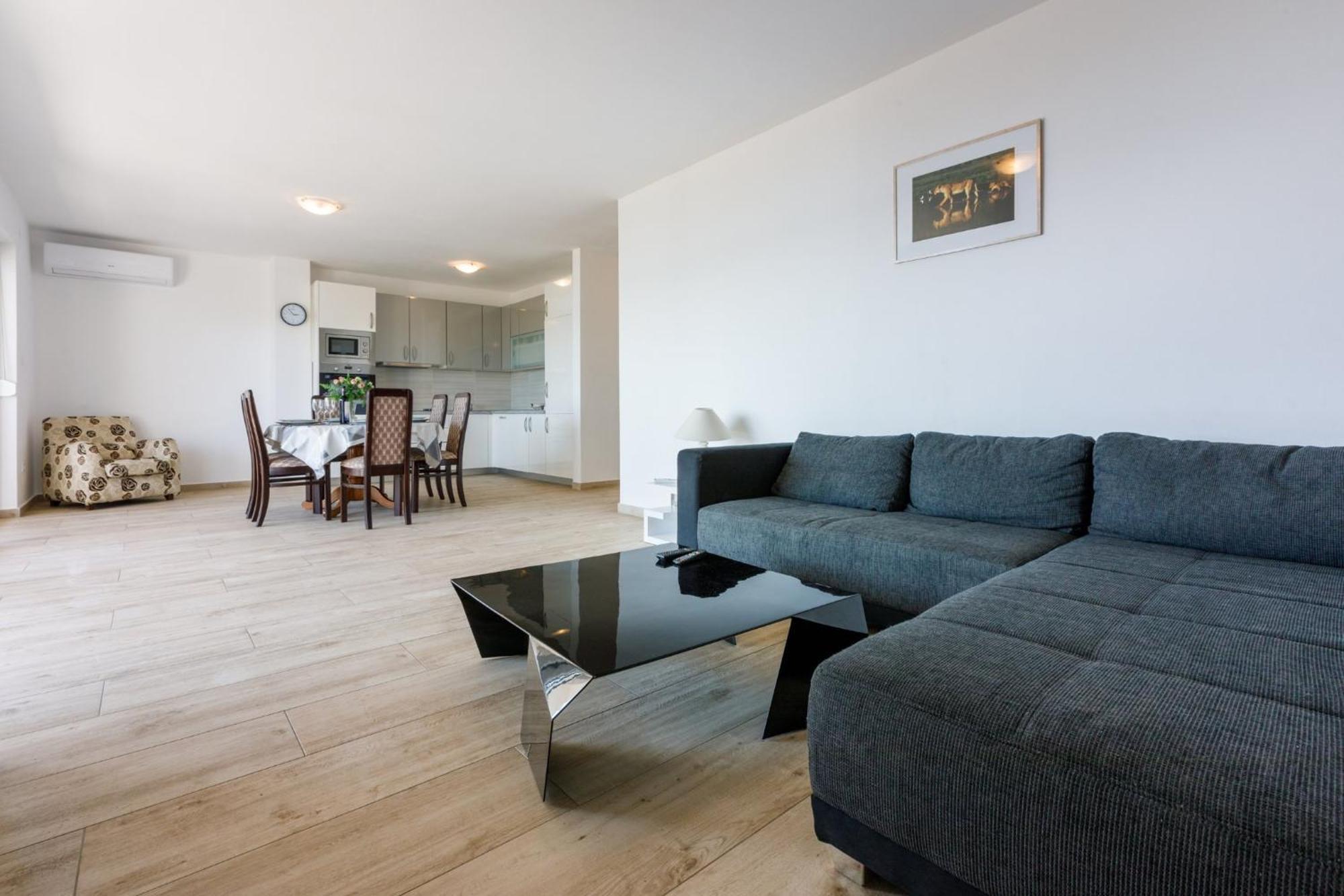 Melanie Apartment Криквеница Екстериор снимка