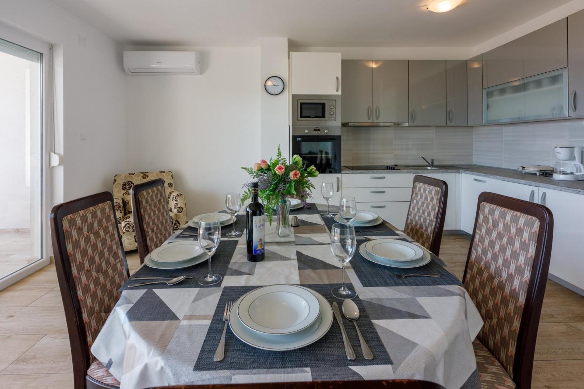 Melanie Apartment Криквеница Екстериор снимка